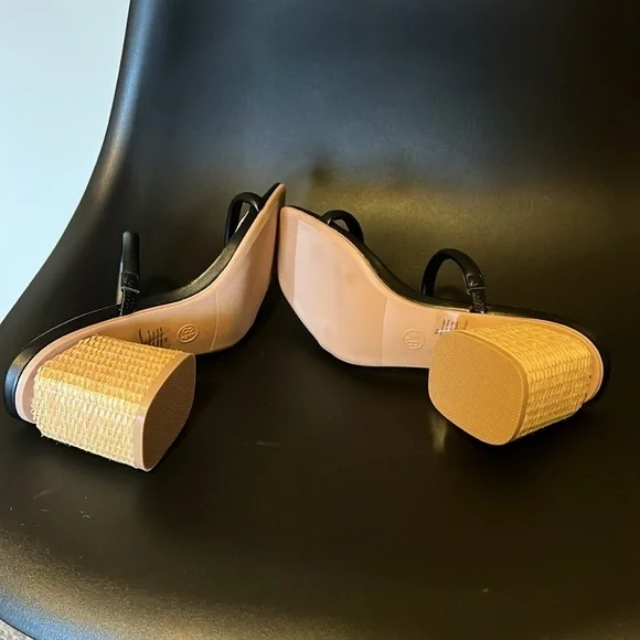 Nwot rattan block heel sandals - Picture 9 of 11